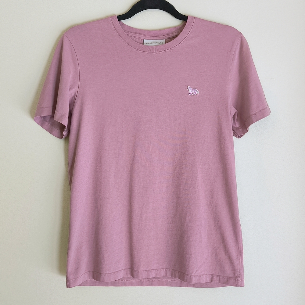 Maison Kitsune Baby Fox Regular Tee-Shirt in Blossom